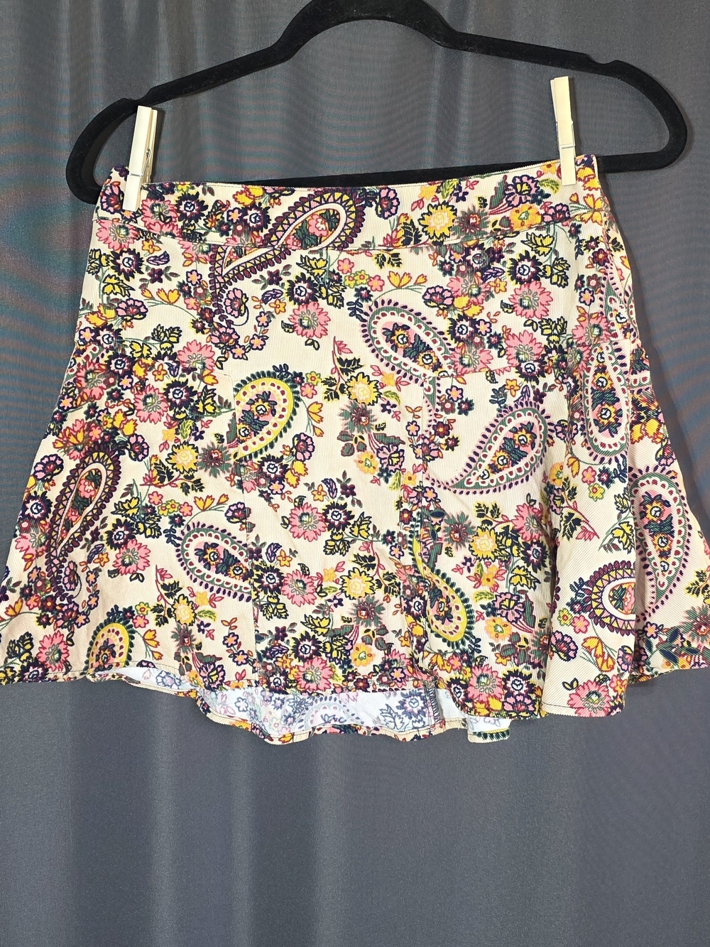 Vintage Teen Vogue Floral Paisley  Skirt in Cream with Pink & Yellow Y2k